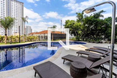 Apartamento à venda com 49m², 2 quartos e 1 vaga Apartamento à venda com 49m², 2 quartos e 1 vagaÁrea comum - Piscina