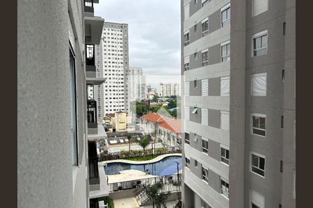 Apartamento à venda com 49m², 2 quartos e 1 vaga Apartamento à venda com 49m², 2 quartos e 1 vagaVista da varanda