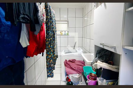 Casa de condomínio à venda com 75m², 3 quartos e 1 vaga Casa de condomínio à venda com 75m², 3 quartos e 1 vagaarea de serviço