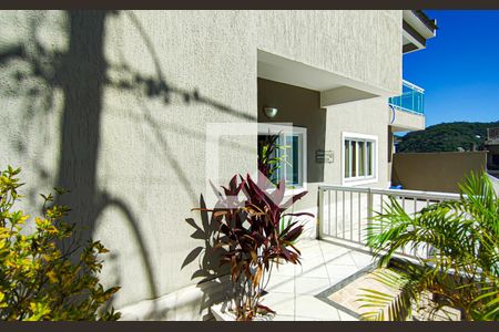 Casa de condomínio à venda com 75m², 3 quartos e 1 vaga Casa de condomínio à venda com 75m², 3 quartos e 1 vagafrente