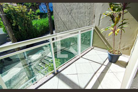 Casa de condomínio à venda com 75m², 3 quartos e 1 vaga Casa de condomínio à venda com 75m², 3 quartos e 1 vagaquarto 3 suite master