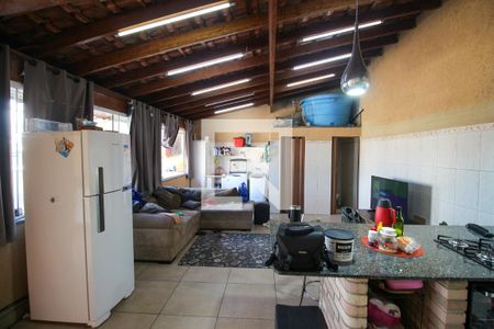 Casa para alugar com 240m², 3 quartos e 2 vagasCozinha