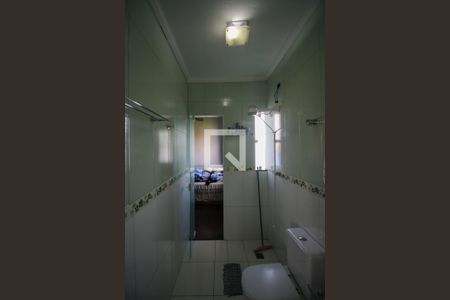 Casa para alugar com 240m², 3 quartos e 2 vagasBanheiro da Suíte 1 e do Quarto 1