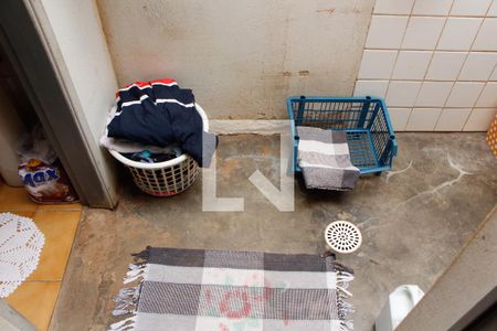 Casa à venda com 250m², 2 quartos e 3 vagas Casa à venda com 250m², 2 quartos e 3 vagasÁREA DE SERVIÇO