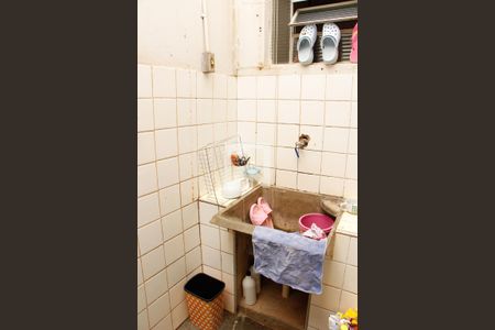 Casa à venda com 250m², 2 quartos e 3 vagas Casa à venda com 250m², 2 quartos e 3 vagasÁREA DE SERVIÇO