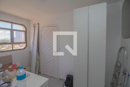 Apartamento à venda com 238m², 3 quartos e 4 vagasQuarto de Serviço