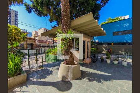 Apartamento à venda com 70m², 2 quartos e 1 vagaFachada e portaria