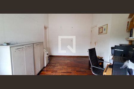 Casa à venda com 380m², 4 quartos e 4 vagasQuarto 