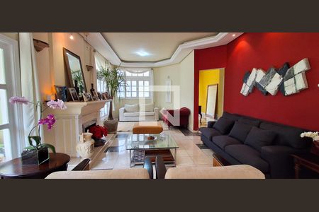 Casa à venda com 380m², 4 quartos e 4 vagasSala 