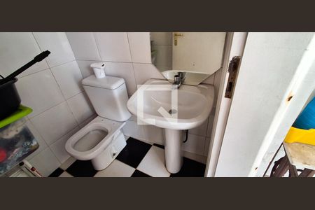 Casa à venda com 380m², 4 quartos e 4 vagasBanheiro