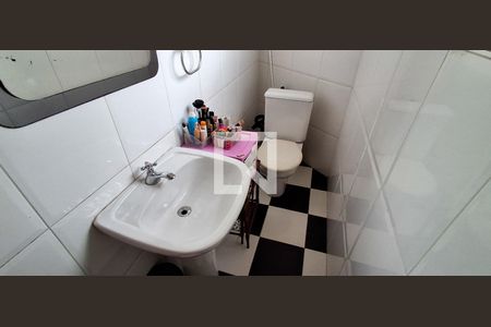 Casa à venda com 380m², 4 quartos e 4 vagasBanheiro