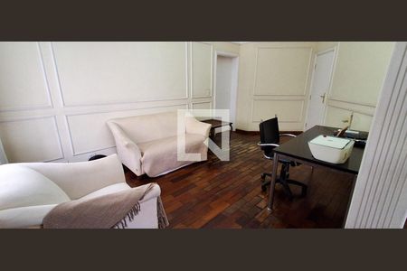 Casa à venda com 380m², 4 quartos e 4 vagasQuarto 