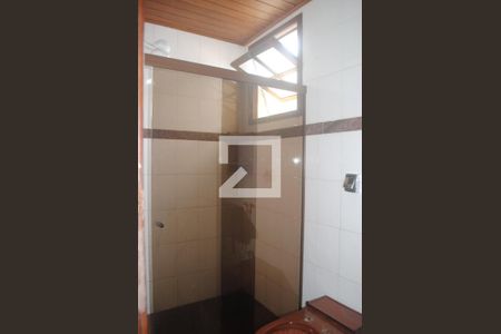 Casa para alugar com 800m², 10 quartos e 6 vagasBanheiro dos Quartos 