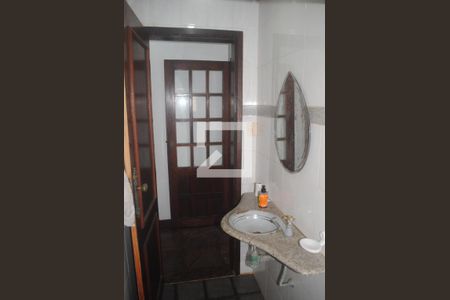 Casa para alugar com 800m², 10 quartos e 6 vagasBanheiro Social 
