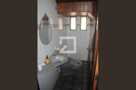 Casa para alugar com 800m², 10 quartos e 6 vagasBanheiro Social 