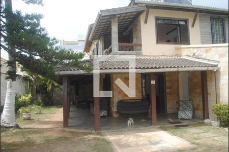 Casa para alugar com 800m², 10 quartos e 6 vagasVista do predio