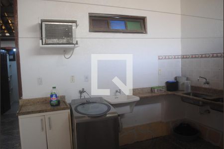 Casa para alugar com 800m², 10 quartos e 6 vagasÁrea de Serviço