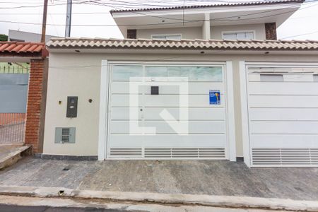 Casa à venda com 125m², 3 quartos e 4 vagasFachada