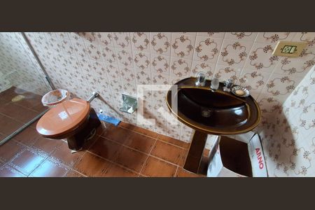 Casa à venda com 139m², 3 quartos e 4 vagasBanheiro