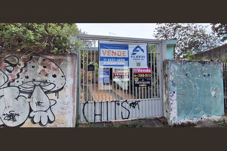 Casa à venda com 139m², 3 quartos e 4 vagasFachada