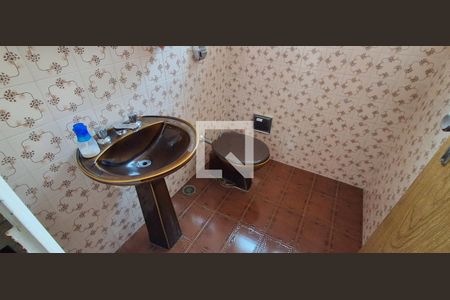 Casa à venda com 139m², 3 quartos e 4 vagasBanheiro