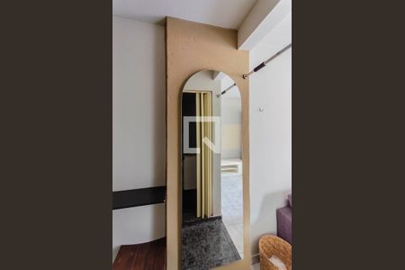 Corredor de apartamento para alugar com 1 quarto, 32m² em Aclimação, São Paulo