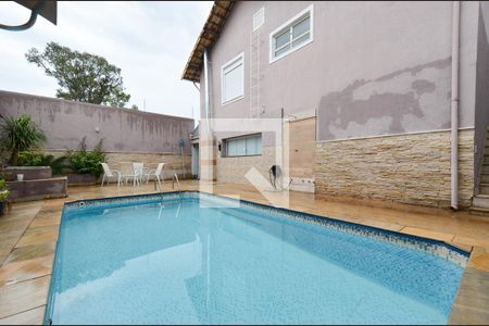 Casa à venda com 300m², 4 quartos e 3 vagas Casa à venda com 300m², 4 quartos e 3 vagasÁrea Externa