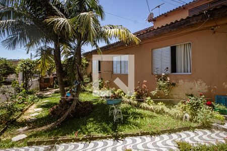 Casa à venda com 240m², 4 quartos e 2 vagas Casa à venda com 240m², 4 quartos e 2 vagasJardim
