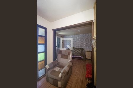 Casa à venda com 240m², 4 quartos e 2 vagas Casa à venda com 240m², 4 quartos e 2 vagasSala