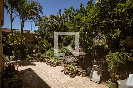 Casa à venda com 240m², 4 quartos e 2 vagas Casa à venda com 240m², 4 quartos e 2 vagasQuintal