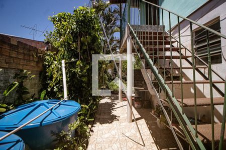 Casa à venda com 240m², 4 quartos e 2 vagas Casa à venda com 240m², 4 quartos e 2 vagasQuintal