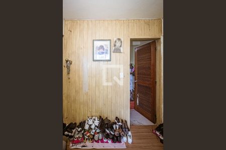 Casa à venda com 240m², 4 quartos e 2 vagas Casa à venda com 240m², 4 quartos e 2 vagasSala