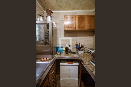 Casa à venda com 240m², 4 quartos e 2 vagas Casa à venda com 240m², 4 quartos e 2 vagasCozinha