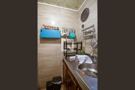 Casa à venda com 240m², 4 quartos e 2 vagas Casa à venda com 240m², 4 quartos e 2 vagasCozinha