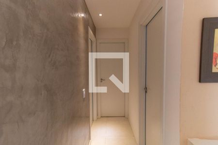 Corredor de apartamento para alugar com 2 quartos, 68m² em Santa Rosa, Niterói