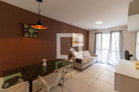 Sala de apartamento para alugar com 2 quartos, 68m² em Santa Rosa, Niterói