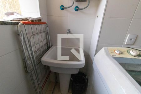 Apartamento para alugar com 68m², 2 quartos e 1 vagaCozinha e Área de Serviço