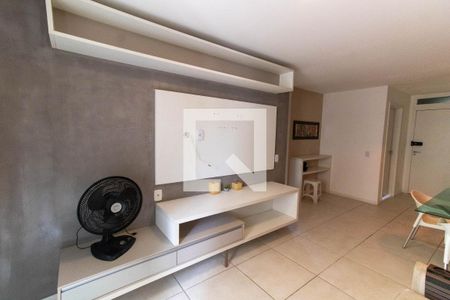 Sala de apartamento para alugar com 2 quartos, 68m² em Santa Rosa, Niterói