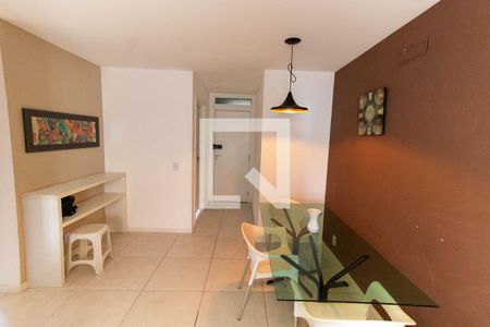 Sala de apartamento para alugar com 2 quartos, 68m² em Santa Rosa, Niterói