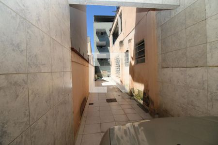 Casa para alugar com 250m², 3 quartos e 3 vagasCorredor lateral