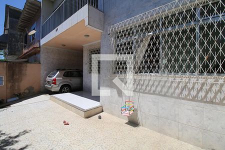 Casa para alugar com 250m², 3 quartos e 3 vagasVaranda e garagem