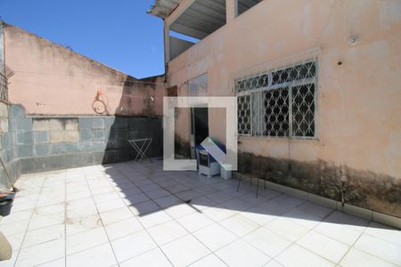 Casa para alugar com 250m², 3 quartos e 3 vagasQuintal dos fundos