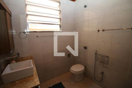 Casa para alugar com 250m², 3 quartos e 3 vagasBanheiro da Suíte