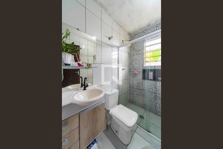 Casa à venda com 160m², 3 quartos e 1 vaga Casa à venda com 160m², 3 quartos e 1 vagaBanheiro Casa 2