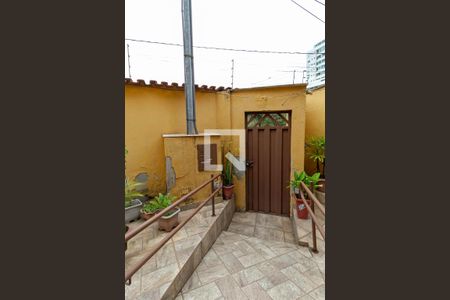 Casa à venda com 188m², 3 quartos e 4 vagasCasa 2 - Entrada 