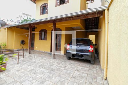 Casa à venda com 188m², 3 quartos e 4 vagasCasa 2 - Fachada 