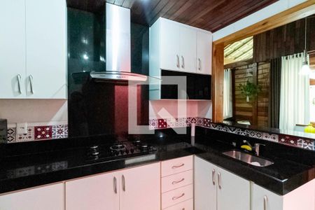 Casa à venda com 188m², 3 quartos e 4 vagasCasa 1 - Cozinha 