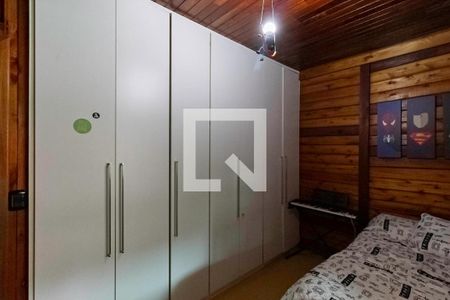 Casa à venda com 188m², 3 quartos e 4 vagasCasa 1 - Quarto 2