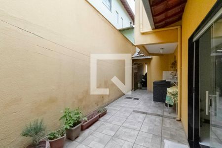Casa à venda com 188m², 3 quartos e 4 vagasCasa 2 - Área de serviço 