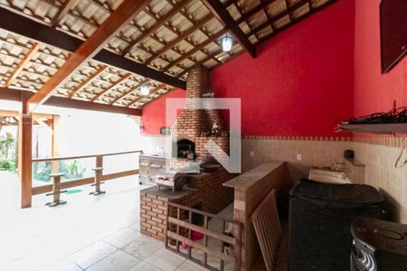 Casa à venda com 188m², 3 quartos e 4 vagasCasa 1 - Área gourmet 